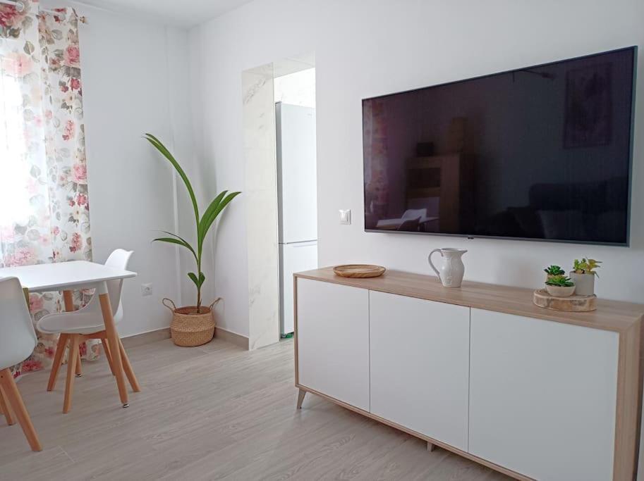 Apartamento Entero Con Solarium En Sabinillas, Con Piscina Y Al Lado Del Puerto De La Duquesa มานิลบา ภายนอก รูปภาพ
