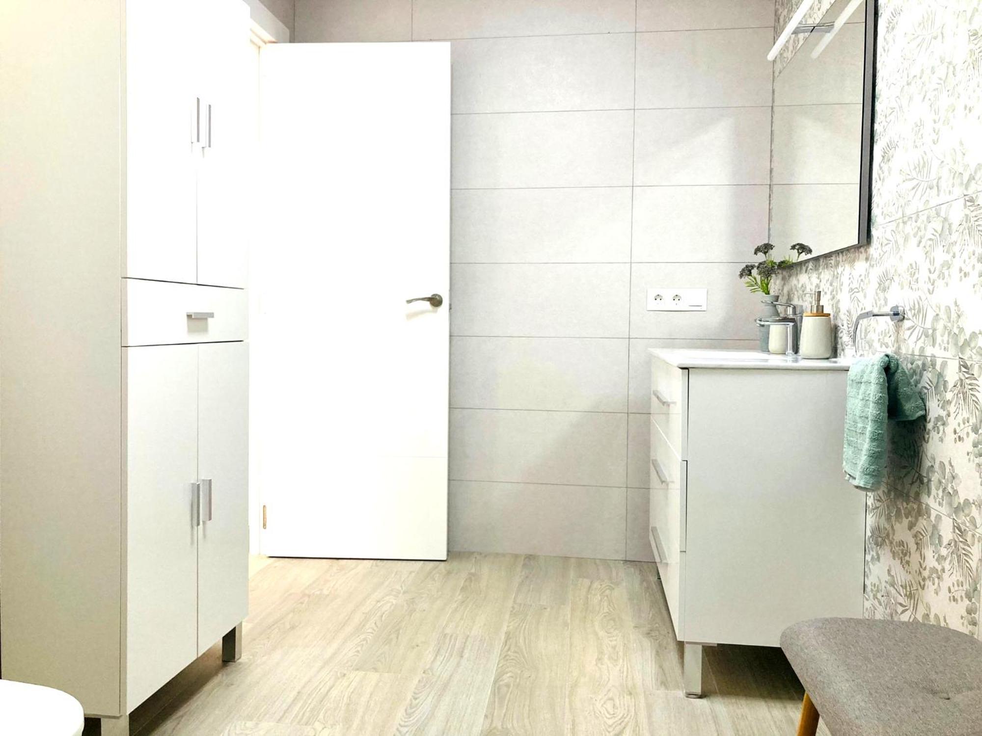 Apartamento Entero Con Solarium En Sabinillas, Con Piscina Y Al Lado Del Puerto De La Duquesa มานิลบา ภายนอก รูปภาพ